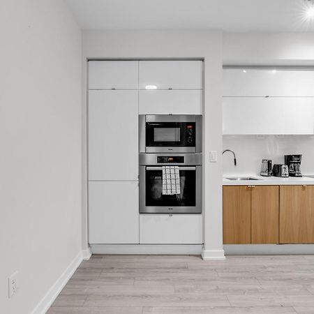 Spadina Modern Suites Toronto Exterior foto